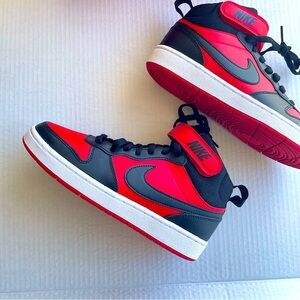 Nike Youth Court Borough MID 2 red black size 5.5 Unisex sneakers
